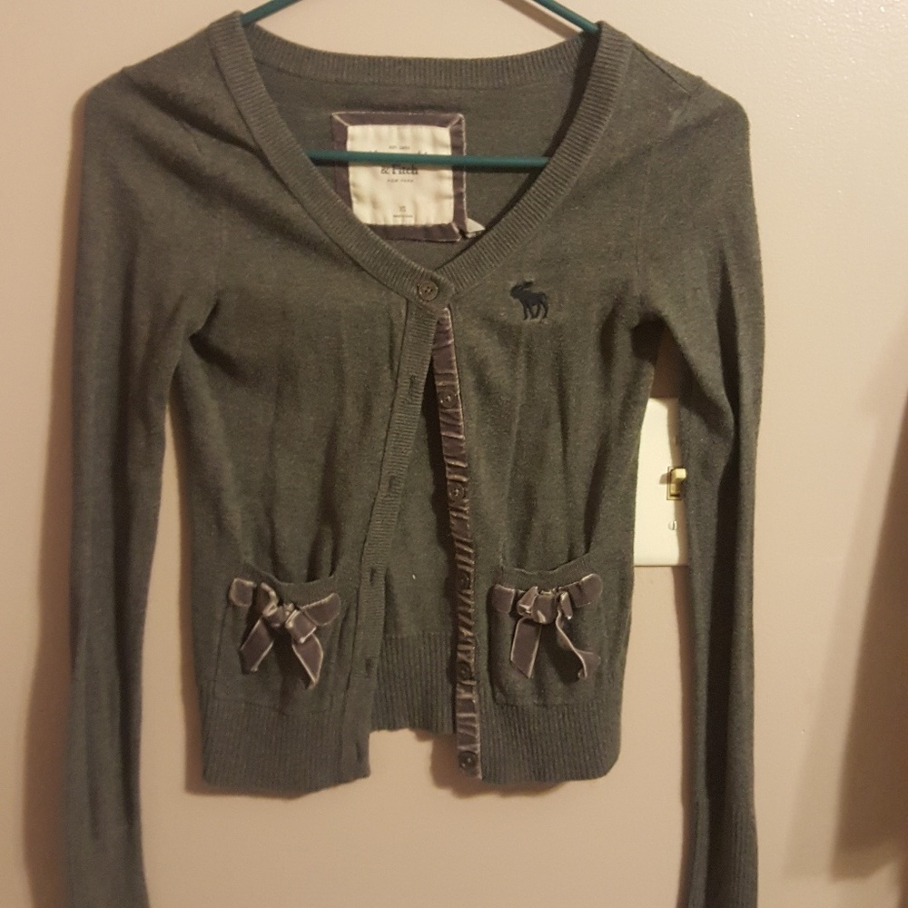 Abercrombie & Fitch Bow Cardigan